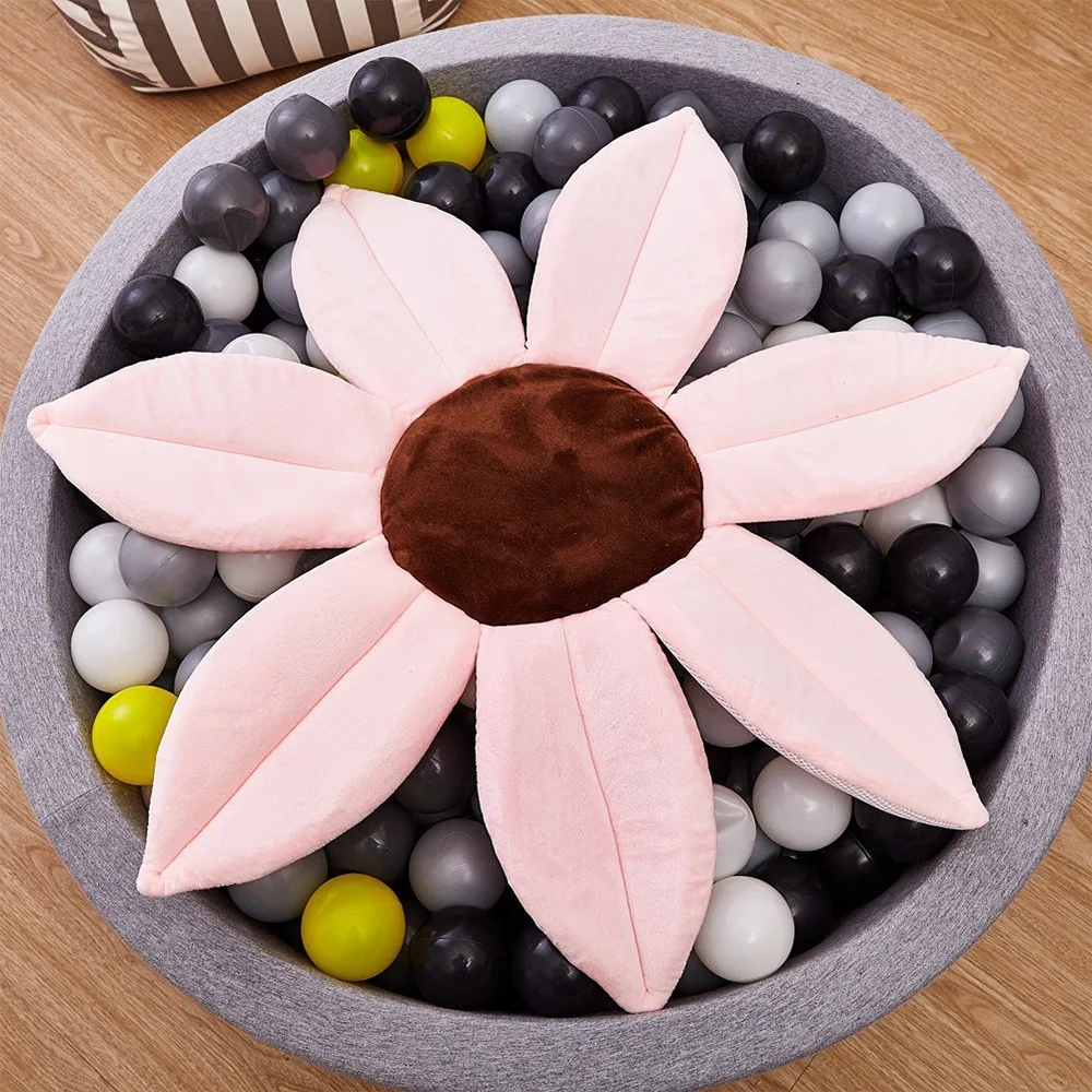 Baby Shower Blooming Flower Newborn Bathtub Foldable Lotus shape Cushion skin Bath pad portable bath tub Soft Seat Play mat