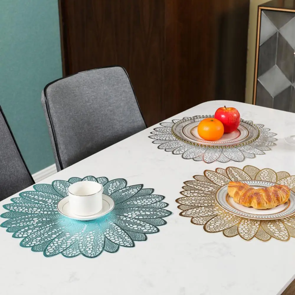 Round Anti-slip Hollow Bowl Plate Placemat Tea Cup Mat Xmas Dinner Table Decor Protect your table from scratches and stains | Дом и сад