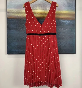 

2020 Spring and Summer New Elegant Lady Polka Dot Printed Pleated vest irregular Dress Female