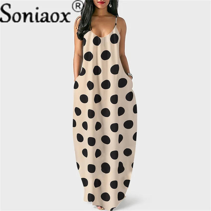 Рисунок 4 - Женское платье-макси в горошек