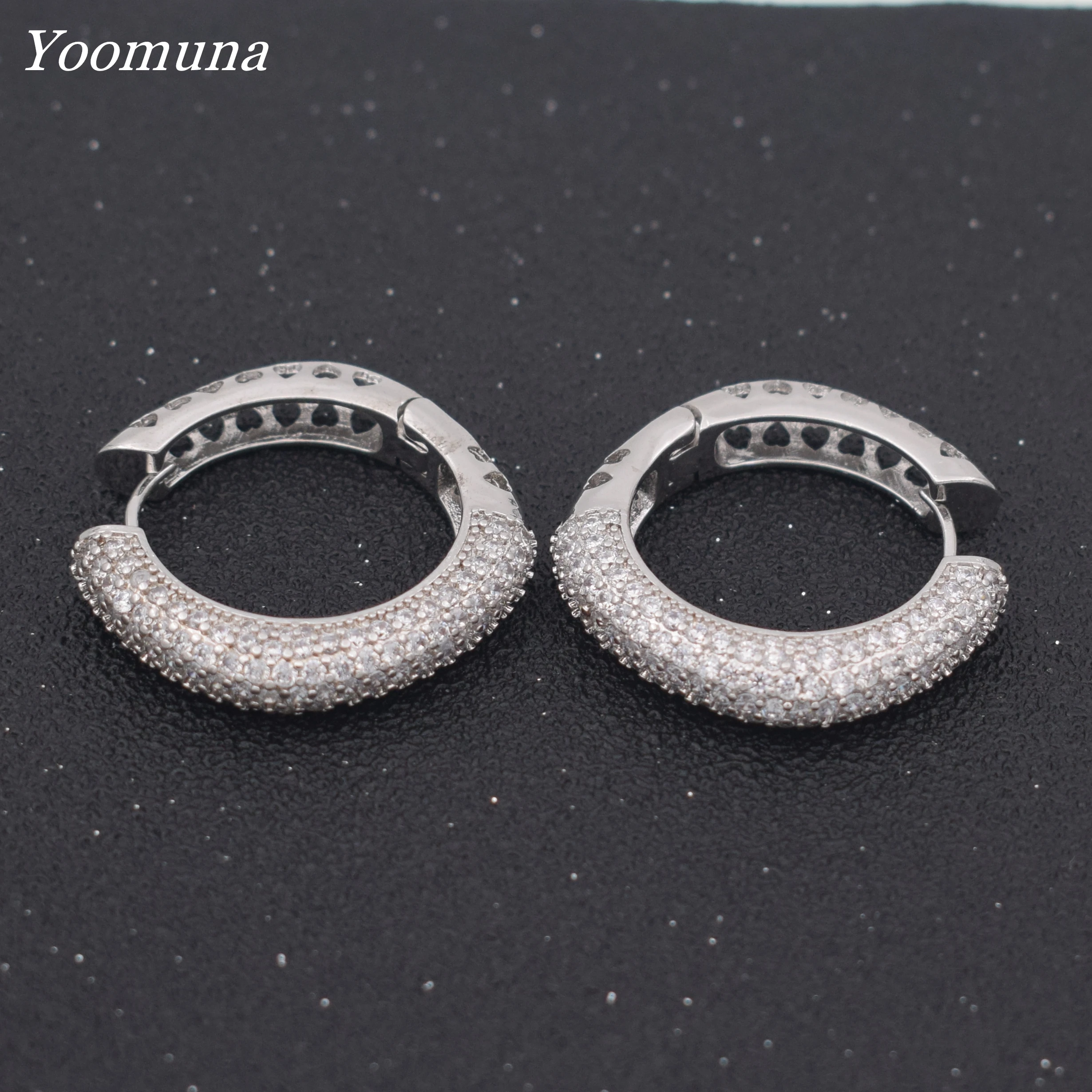 

2019 korean New design creative jewelry elegant crystal earrings round Gold/silver earrings wedding party earrings for women
