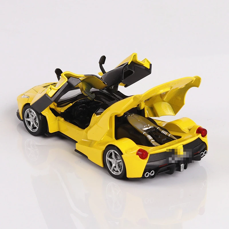 Beste Schaal 132 Legering Model Diecast Licht Muziek Pull Back 4 Deuren Open Auto Speelgoed Voor Kinderen Hot Wieltjes Pagane Kids speelgoed Ferra Wiel