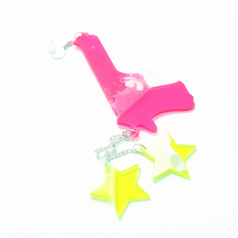 KUGUYS 17 cm superlange baumelnde Ohrringe für Damen, Acryl, neonpink, Gun Stars, Hiphop-Rock-Schmuck, Punk-Accessoire – Detail 5
