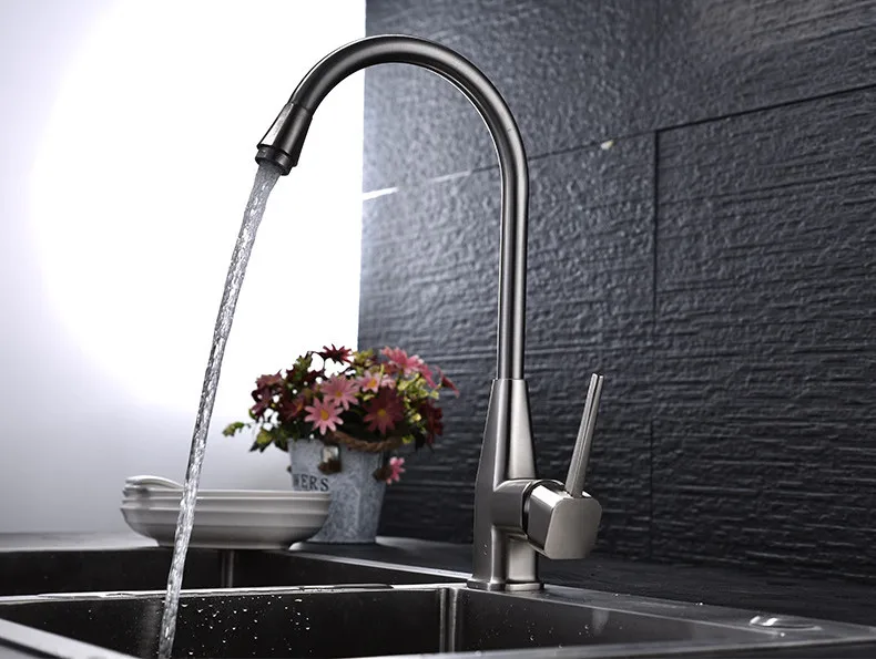 Senducs Copper Kitchen Mixer Tap Deck Mounted Hot Cold Kitchen Faucet Quality Brushed Kitchen Sink Faucet Fashion Home Mixer