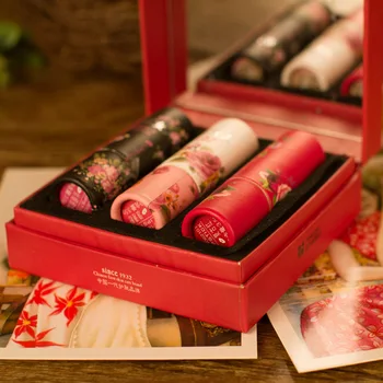 

Shanghai WOMEN'S Three-Color Lipstick Set Bicolor Lip Cream Gradient Moisturizing Moisturizing Gift Box