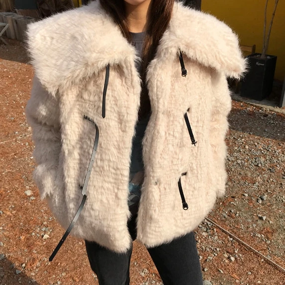 

Paris Fashion Solid Color Large Fur Collar Faux Fur Coat Jacket Plus Cotton Fur