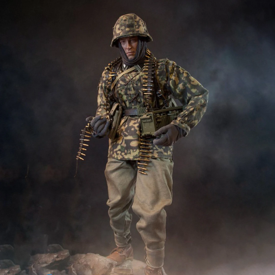 

1/6 30cm Soldier Model Suit Realistic Headsculpt DIY Handmade DID World War II German Soldier Model