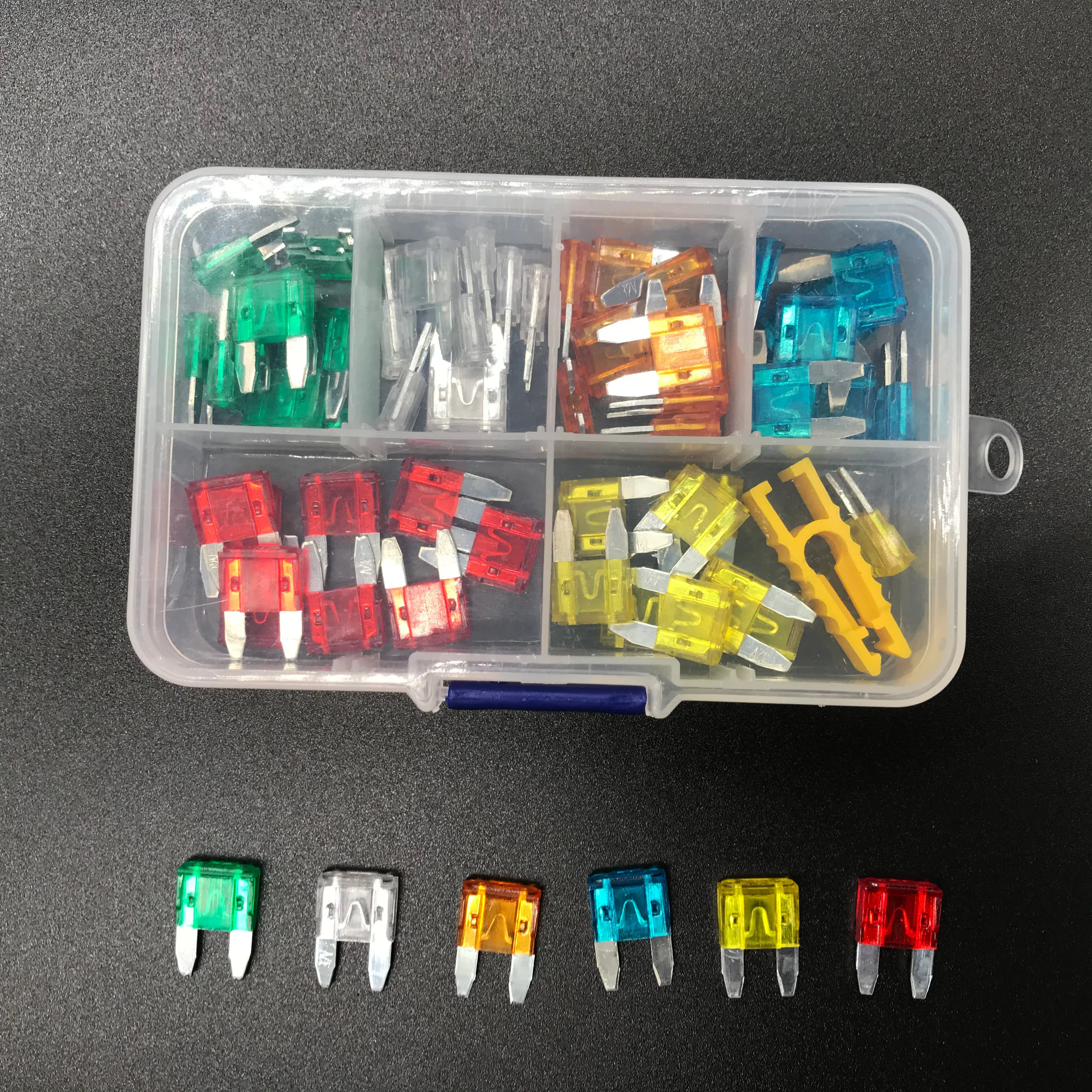 

60PCS 5A 10A 15A 20 A 25A 30A Assorted Car Medium Size Blade Fuse Vehicle Circut Connector With Clip Holder Kits