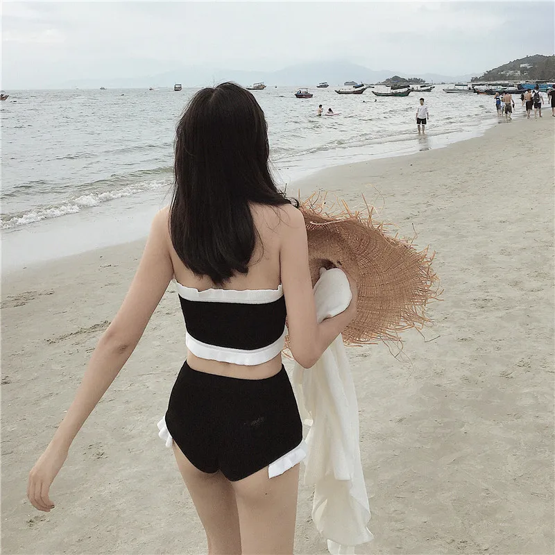 

Net Price Sexy Halter Knit Joint Flounced with Chest Pad Swimsuit