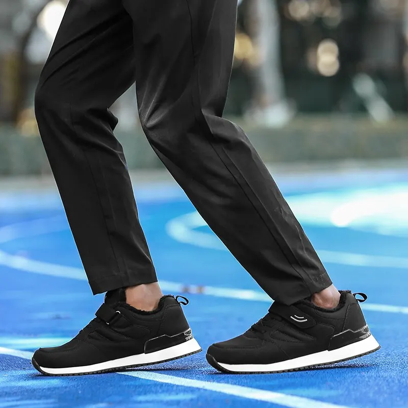 ZALAVOR/размеры 39-45; зимняя теплая обувь; мужские кроссовки; однотонная меховая модная уличная Вулканизированная обувь для тренировок с круглым носком