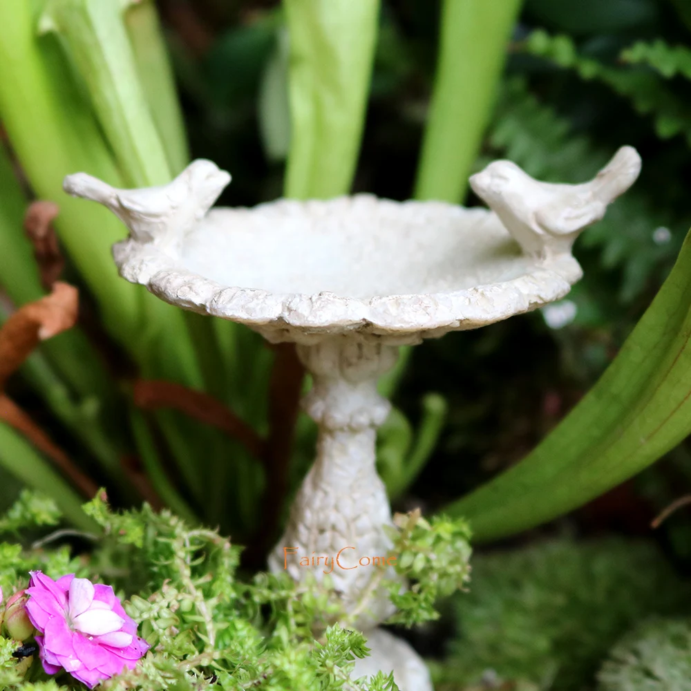 Ornament Crafts Miniature Ornament Fairy Garden Bird Bath Miniature Garden Resin Birdbath Feeder Fountain Bonsai Pot Mini garden Decoration Accessories