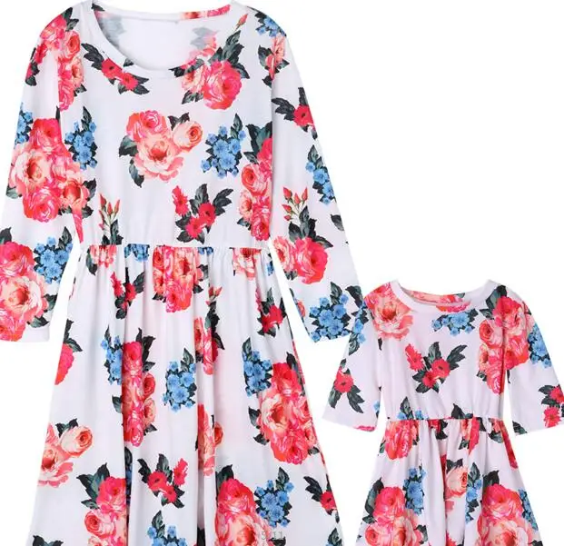 Весенне-осенние платья для мамы и дочки; платье с длинными рукавами и большим цветочным принтом для женщин и девочек; одинаковые комплекты для семьи; платье в богемном стиле - Цвет: B