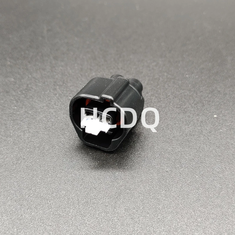 The original 90980-11156 2PIN Female automobile connector plug shell and connector are supplied from stock
