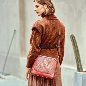 

Snake pattern genuine Cowhide leather bag Women totes bag handbag Ladies Party Clutch Bag Shoulder bag women fashion handbag
