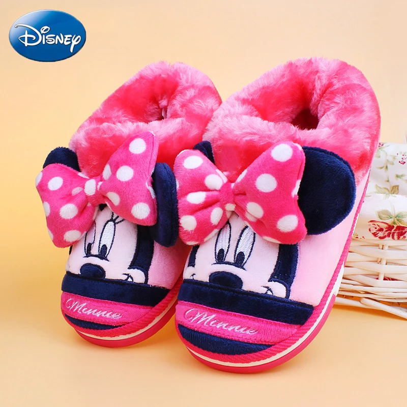 Оригинальные домашние тапочки из хлопка с героями мультфильмов disney; теплая Домашняя обувь с Минни; коллекция года; Сезон Зима; нескользящие плюшевые осенние женские тапочки с Микки для мальчиков и девочек