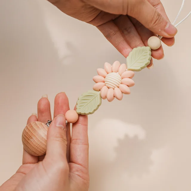 Baby Pacifier Chain Clips Dummy Holde Nipples Clips Silicone Teething Chain Teether Pacifier Chains Holder Chain Newborn Toy peach