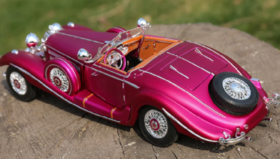 Maisto 1:18 Benz 500K Тип Specialroadst литой модельный автомобиль в коробке - Цвет: Фиолетовый