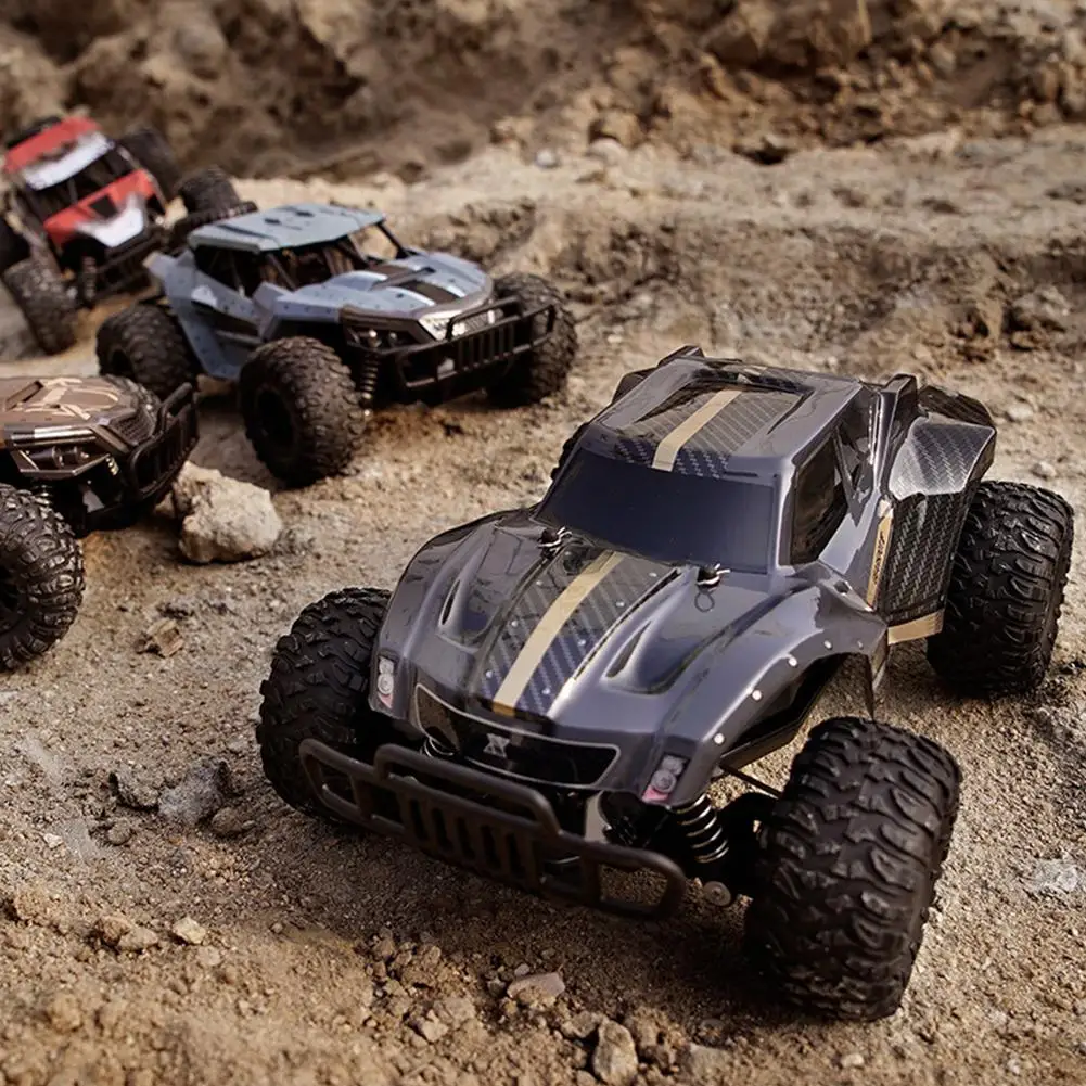 

None Control Off-road Vehicle Plastic Car Model with Wi-Fi Video Shooting