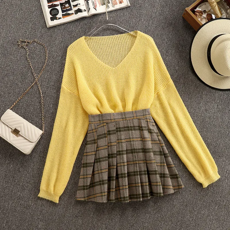 

Autumn 2019 New Korean V-neck Long Sleeve Loose Knitted Sweater + Plaid Pleated Short Skirt Two Piece Students Skirt Suits