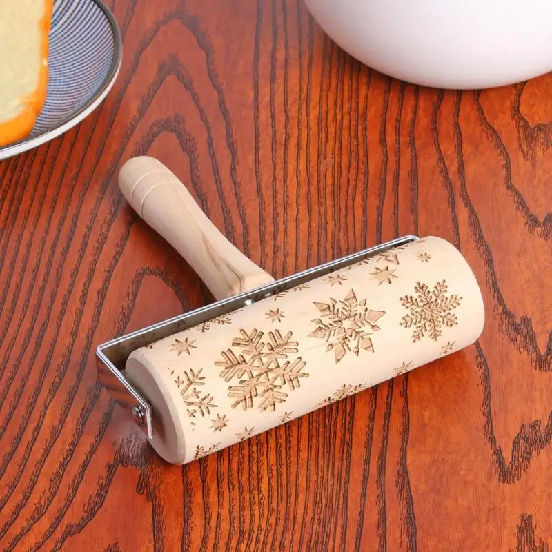Wooden Rolling Pin Roller Christmas Elk Snowflake Pattern Laser Embossing Dough Stick for Cookie Baking Accessories