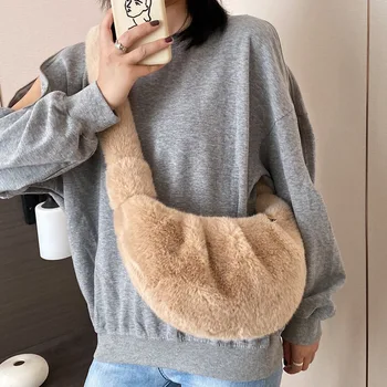 

Faux Fur women Crossbody Bags 2020 Winter Brand design hobos Bag Women's Luxury Warm Shoulder bags Solid Color ladies Handbags