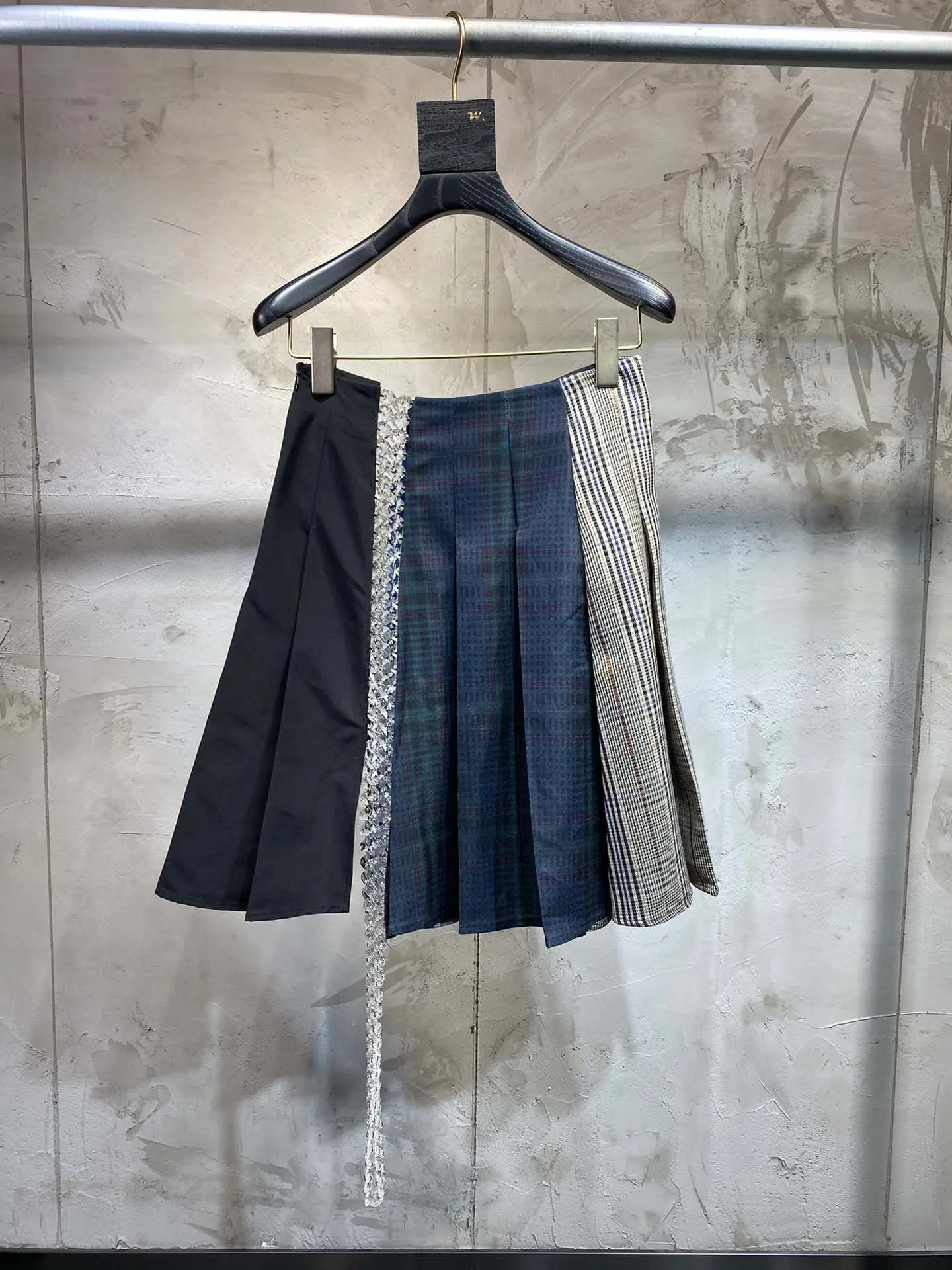 Новая Женская мода Сексуальная контрастная цветная кристальная цепочка плиссированная юбка 1031