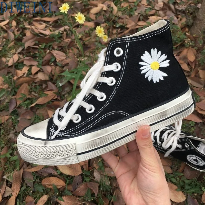 

2019 New Autumn Echinacea Classic Women Canvas Shoes High Top Flats Women Vulcanized Shoes Factory Outlet Female Casual Shoes