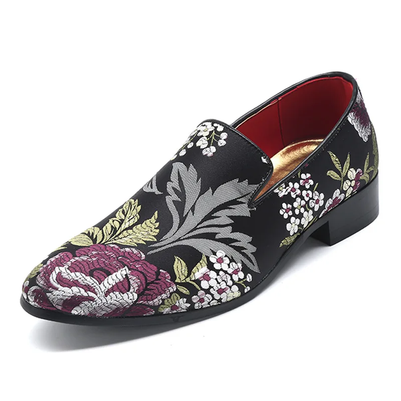 Male Embroidered Floral Loafers Men Smoking Slippers British Male Wedding and Party Dress Shoes Plus Size 38-48 casual shoes,leather shoes