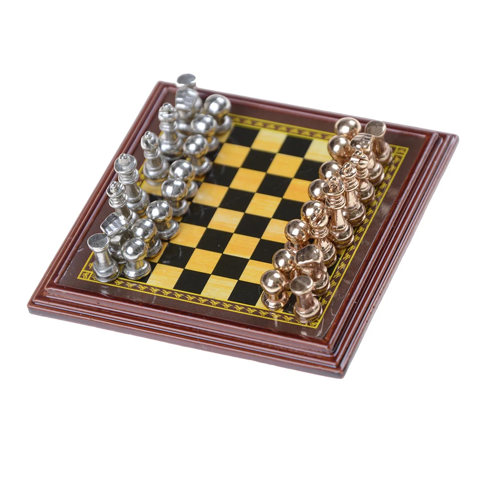 Chess Set Classic Mini Zinc Alloy Chess Model Pieces Chessboard Game Set