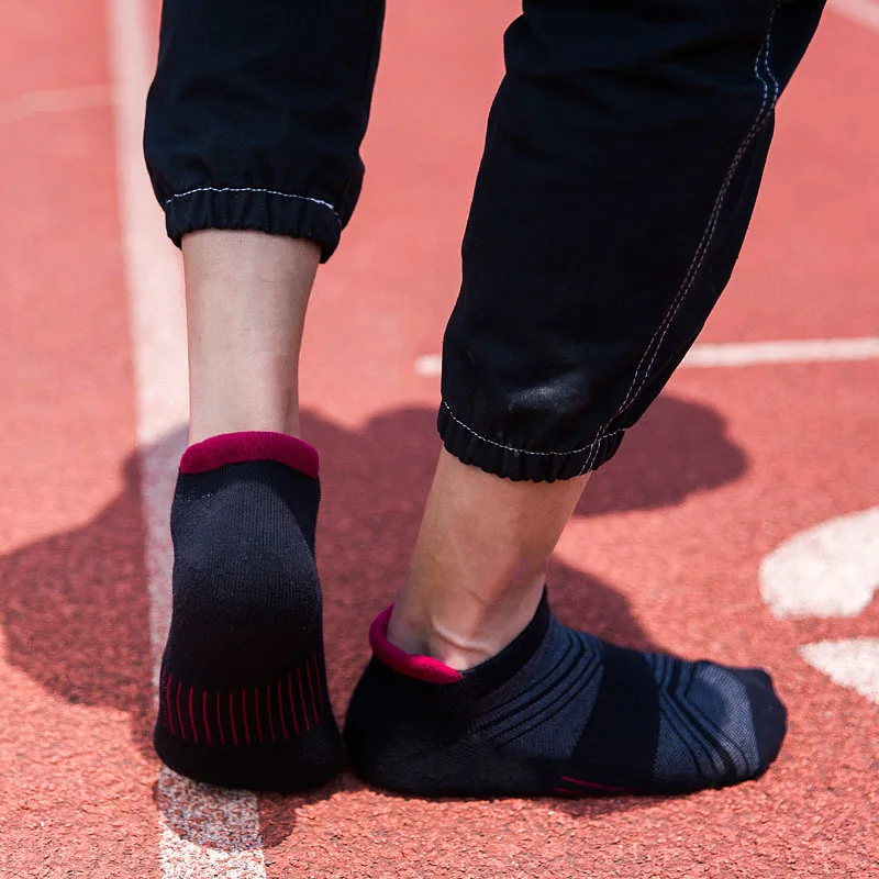 Мужские носки, белые, черные, серые короткие однотонные тонкие носки-лодочкой для мужчин, спортивные невидимые мужские хлопковые носки, европейские размеры 39-45, Meias