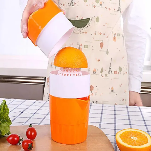 The Portable 300ml Manual Juicer: Your Healthy Companion