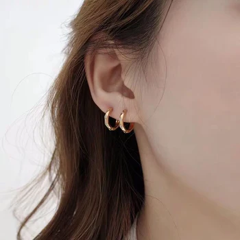 

Fashion Women Girl Simple Round Circle Small Ear Hoop Earrings Rhinestone Classic Minimal Charming Earrings Thin Hoops Gift