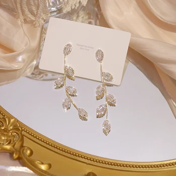 

JUWANG Luxury 14K Real Gold Plated Leaves Earring Delicate Micro Inlaid Cubic Zircon CZ Stud Earrings Wedding Jewelry Pendant