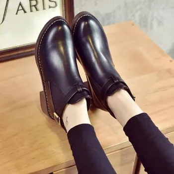 

2019 New Chunky Heels Women Boots Lace Up Round Top Ankle Booots Motorcycle Fashion Military Boots Button Zapatos De Mujer B999