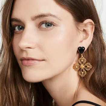 

Tocona Vintage Gold Carved Flower Earrings for Women Eleance Black Heart Hanging Female Earrings Geometric Party Jewelry 9407