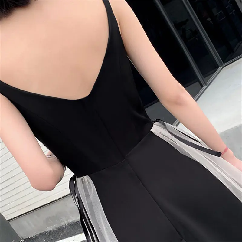 Это коктейльное платье Yiya, сексуальное черное платье без рукавов с v-образным вырезом, коктейльные платья длиной до колена, ТРАПЕЦИЕВИДНОЕ женское вечернее платье E895