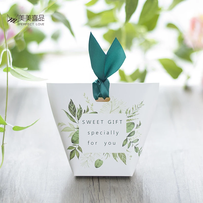 

New European Green Tree Leaves Candy Box Wedding Favors and Gift Box Paper Bags Wedding Decorations Supplies Sugar Boxes