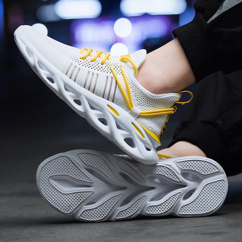 

Breathable Fly Sports Shoes Surface Shoes Men's MacBook Netting Casual Blade Shoes Men's Running Shoes Online Celebrity Mixed Co