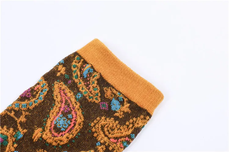 Модные ЯПОНСКИЕ ВИНТАЖНЫЕ носки в этническом стиле, художественные Носки с рисунком павлиньих перьев, милые высококачественные жаккардовые женские носки
