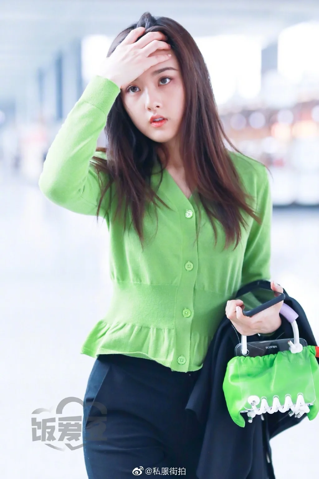 

Green V-neck Sweater A Slim Cardigan 2019 with A Slim Waist V-Neck Fashion Cardigans Women Sweater