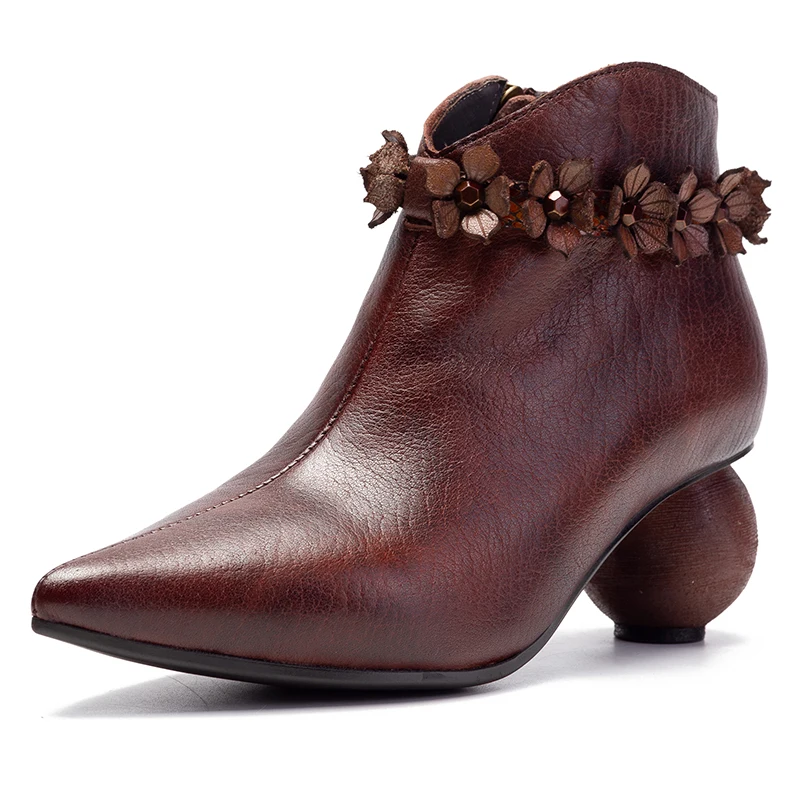 

Brand Boots Autumn Shoes Women Point Toe Rivet Flower Boots Studded Genuine Leather Ankle Boots Women Luxury Botines Botas Mujer