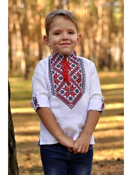 

Shirt charm with traditional embroidery boy