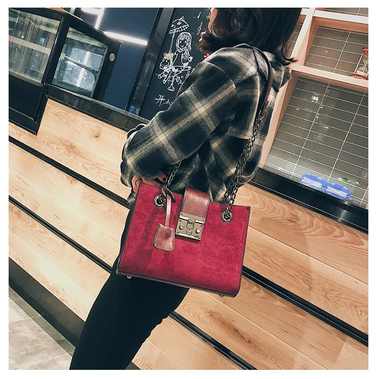 

Autumn and winter new frosted three-dimensional square bag pig nose lock single shoulder oblique span handbag