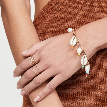 

Dvacaman 2020 Bohemian Hand Weave Chain Shells Bracelet for Women Girls Hot Sale Natural Seashell Bracelets Summer Accessories