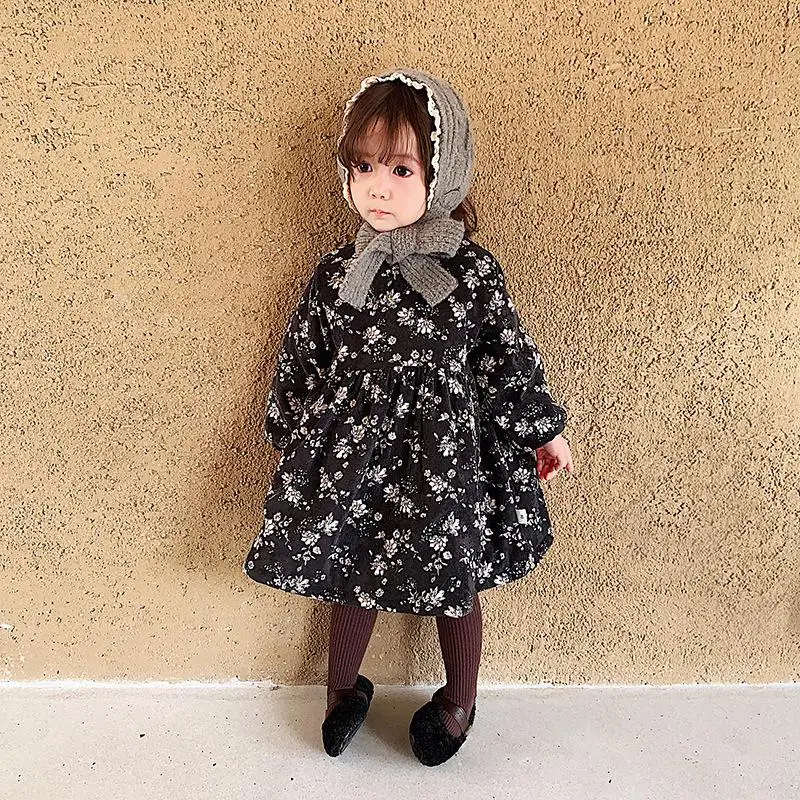 3040 г. Хлопковое платье с цветочным принтом для девочек, детское утепленное хлопковое платье принцессы в Корейском стиле детское платье с длинными рукавами - Цвет: Черный