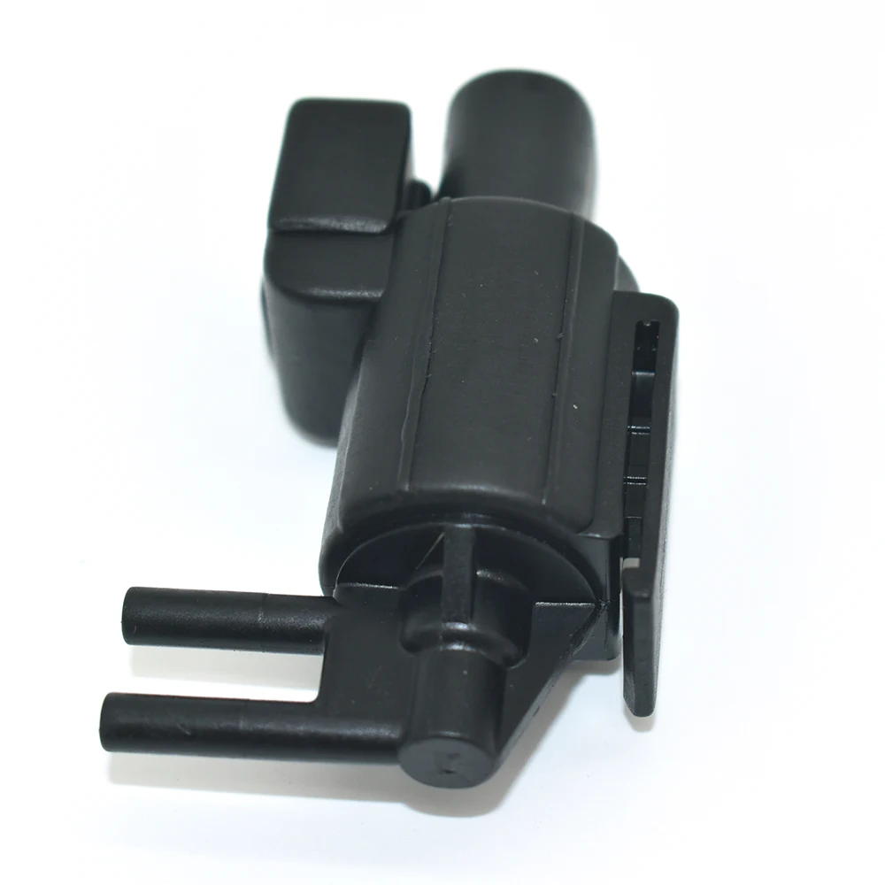Engine Vacuum Solenoid Valve Auto Parts For Mitsubishi Delica L400 94-97 2.8 K5T47694