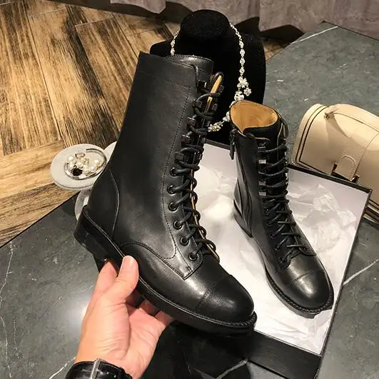 Брендовая женская обувь из натуральной кожи Полусапоги до середины икры черные