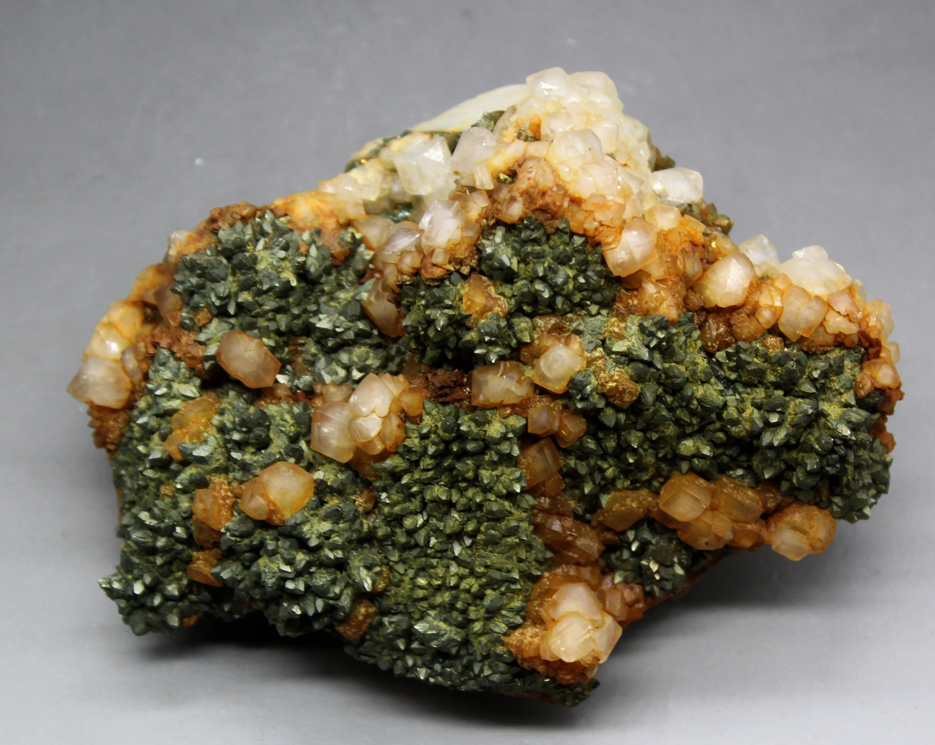 

605g Natural pyrite and calcite symbiotic mineral crystal specimen Stones and crystals Rough quartz from China