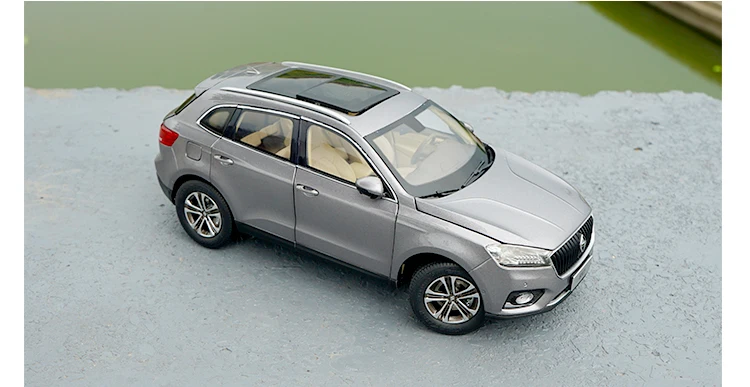 Grey Оригинальные авторизованные подлинные 1:18 Borgward Bx7 Suv металлические весы классические модели игрушек на Рождество/подарок на день рождения, коллекция - Color: Grey