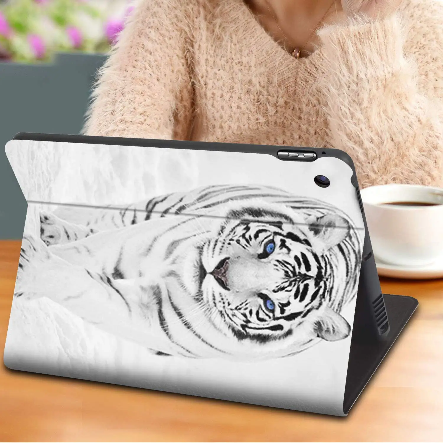 

Tablet case for ipad 10.2" 7th 2019,2nd/3rd/4/5/6th air 1/2 9.7",mini 1/2/3/4/5 7.9",Air 3/Pro 10.5/11 inch PU cover-White Tiger